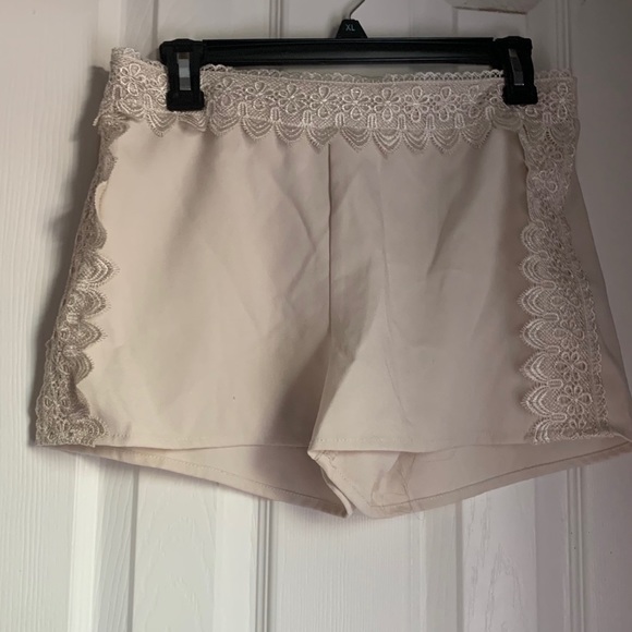 Short - Picture 1 of 2